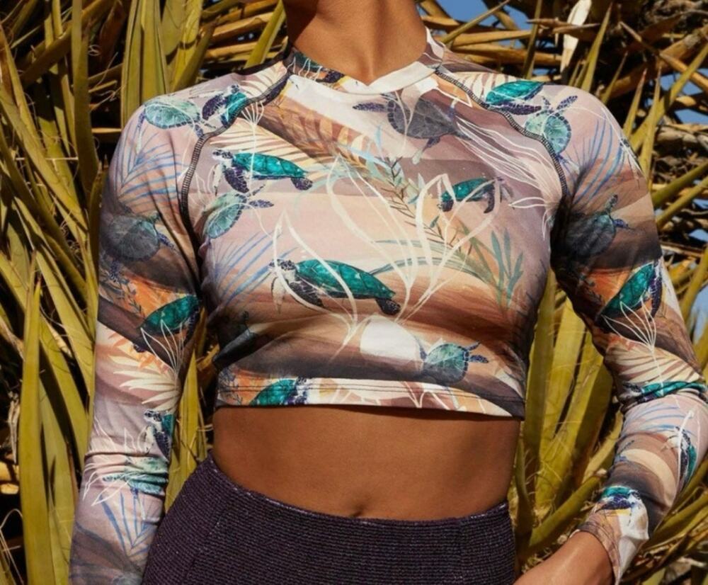 WET Swimwear Sea Turtle Print Cropped Rash Guard Swim Top NWT M
